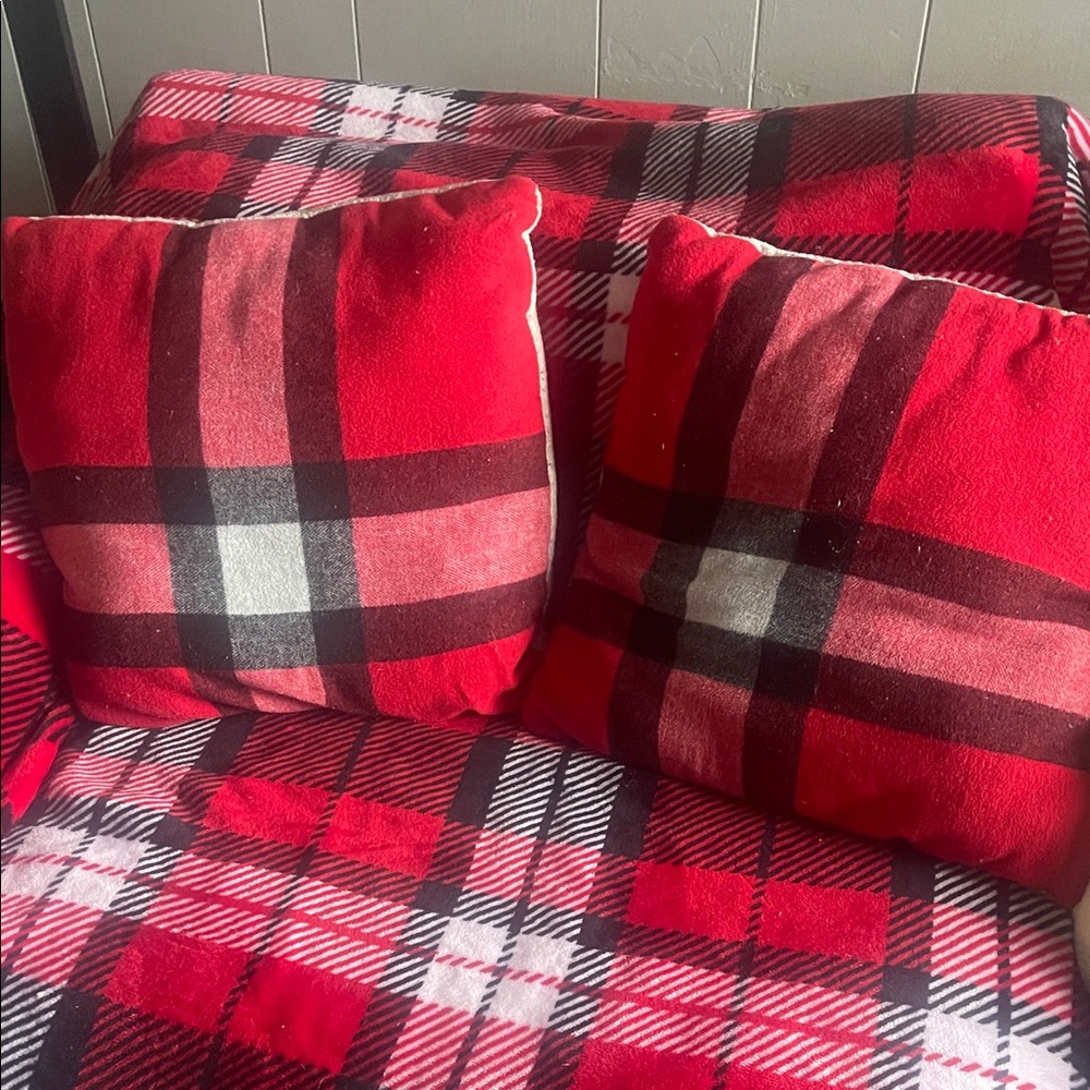 Red Plaid Matching Pillows
